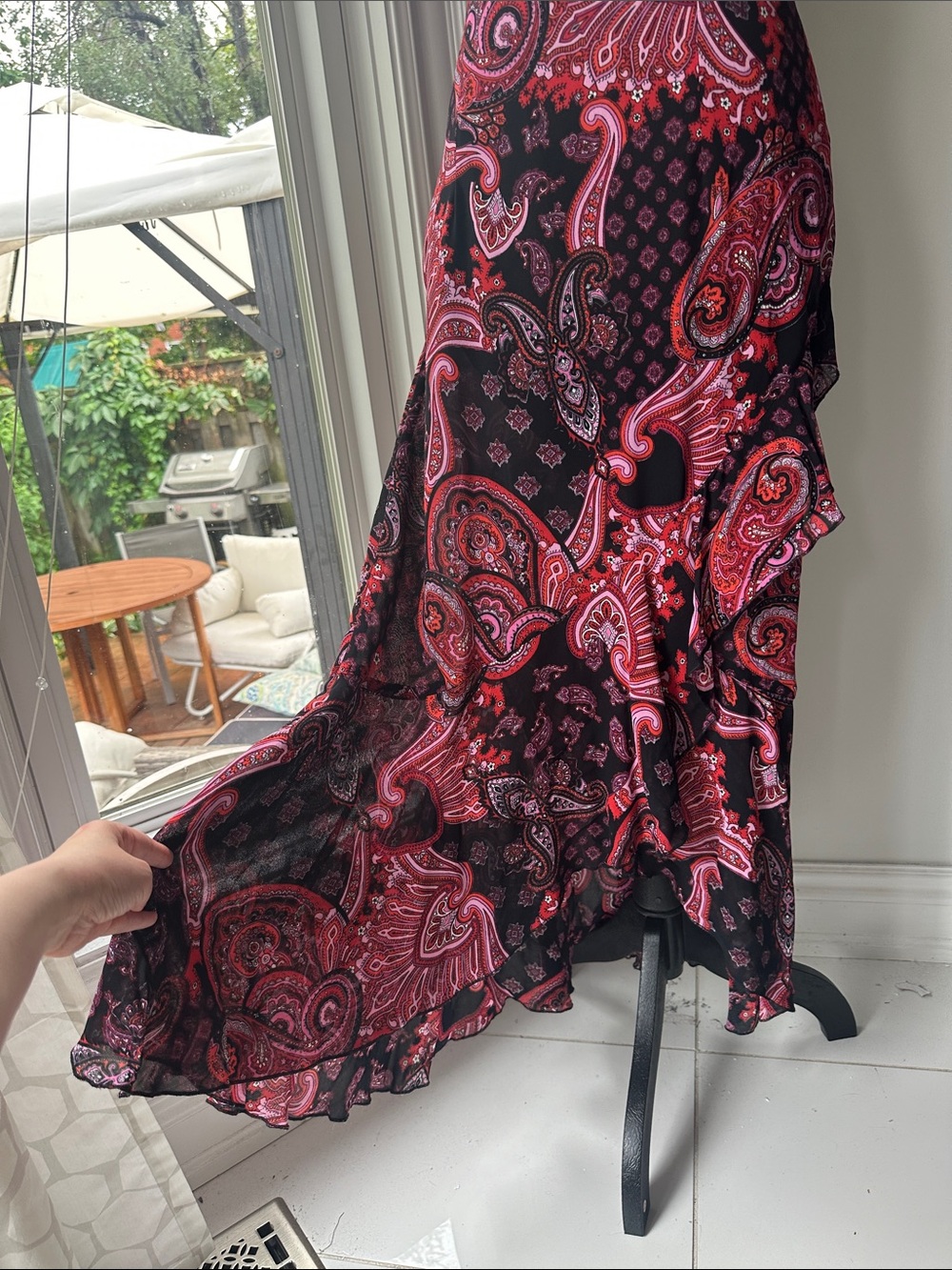VINTAGE 90s Y2K V-Neck Black Pink Paisley Flutter-Sleeve Ruffle Hem Size 4 - Picture 5 of 15